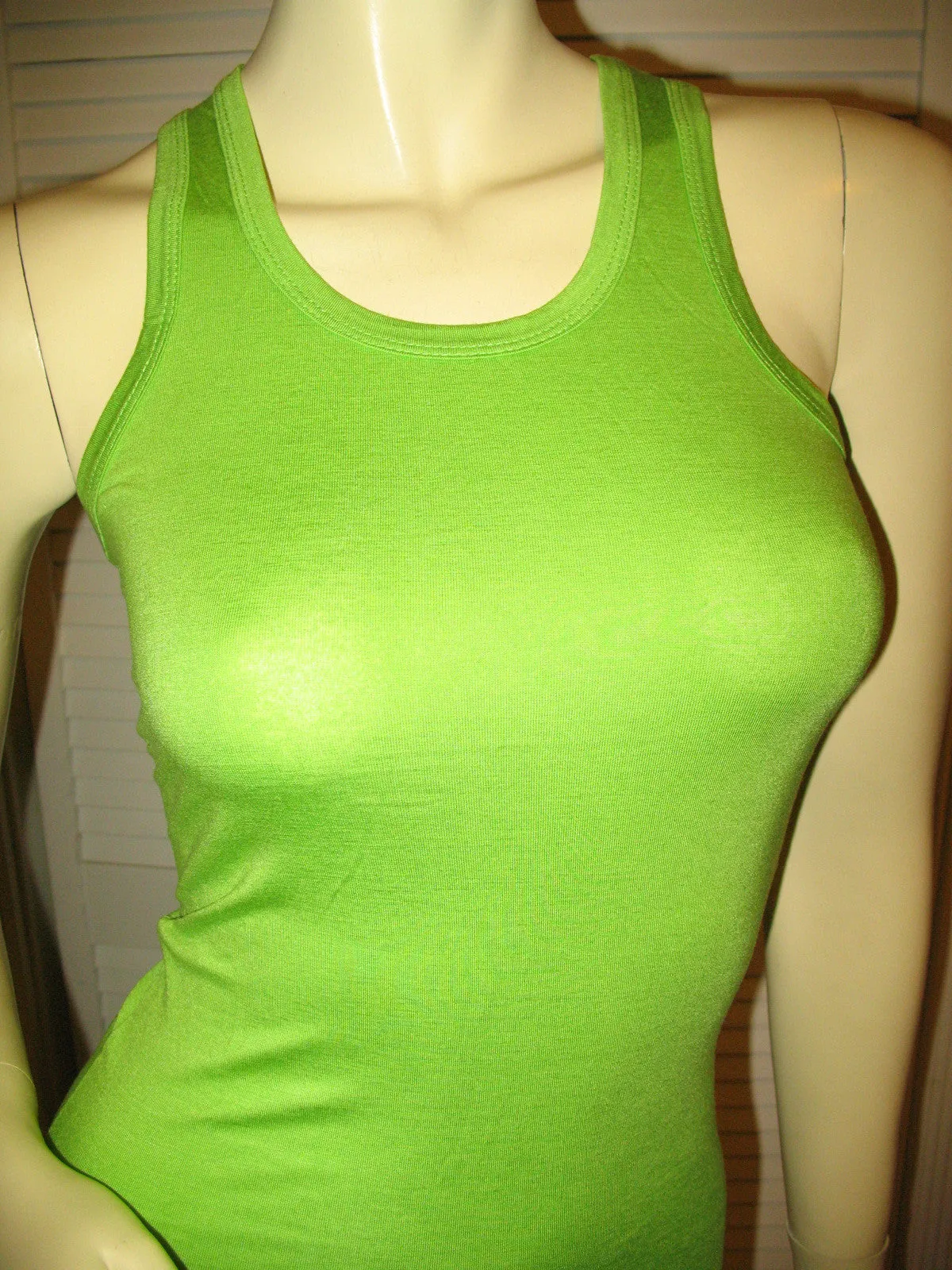 NEW Womens Solid Color Plain SLEEVELESS TANK TOP Racerback Shirt Summer Tops Clothes Clothing
