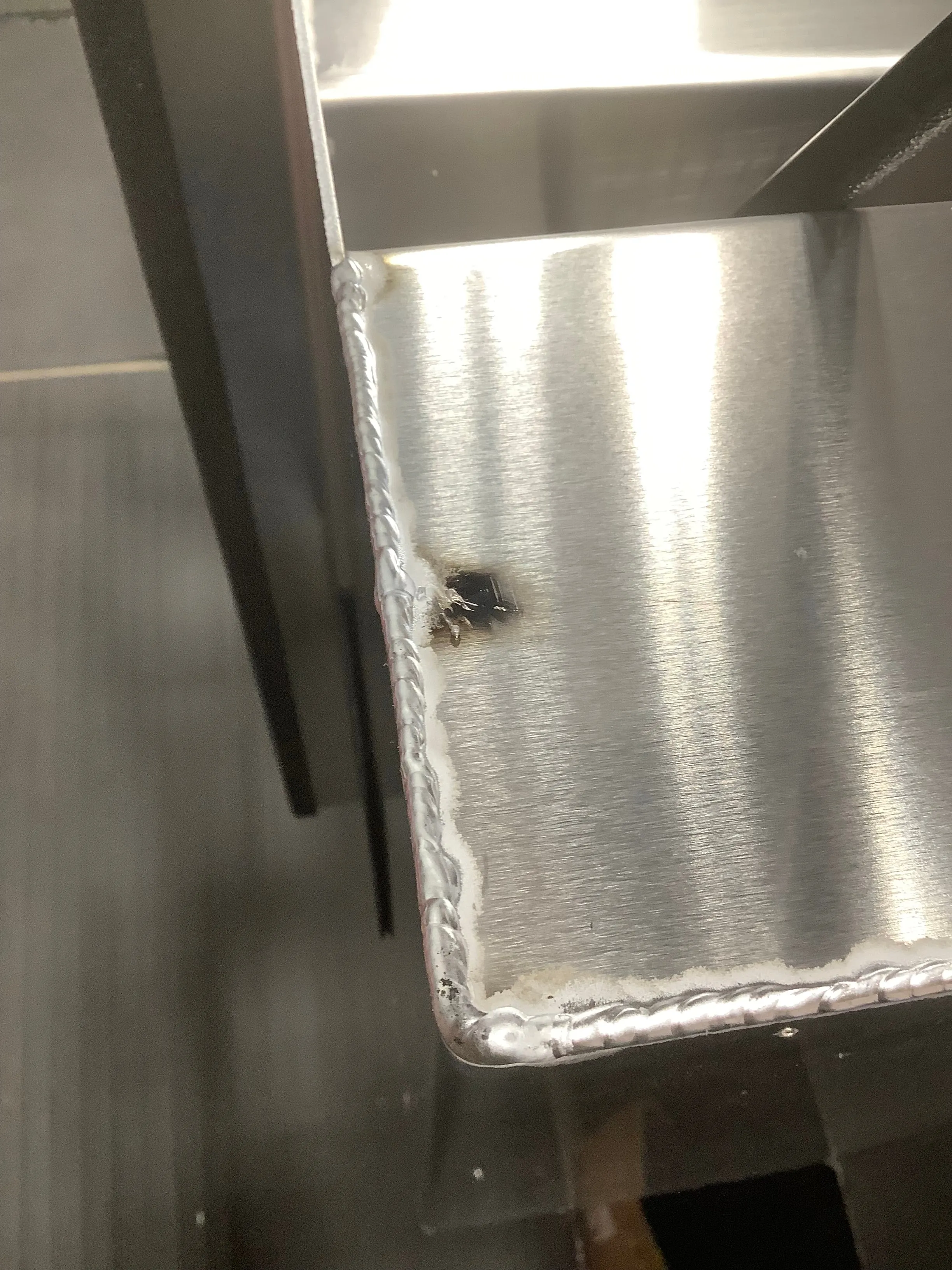 Outlet Cross Bin 13