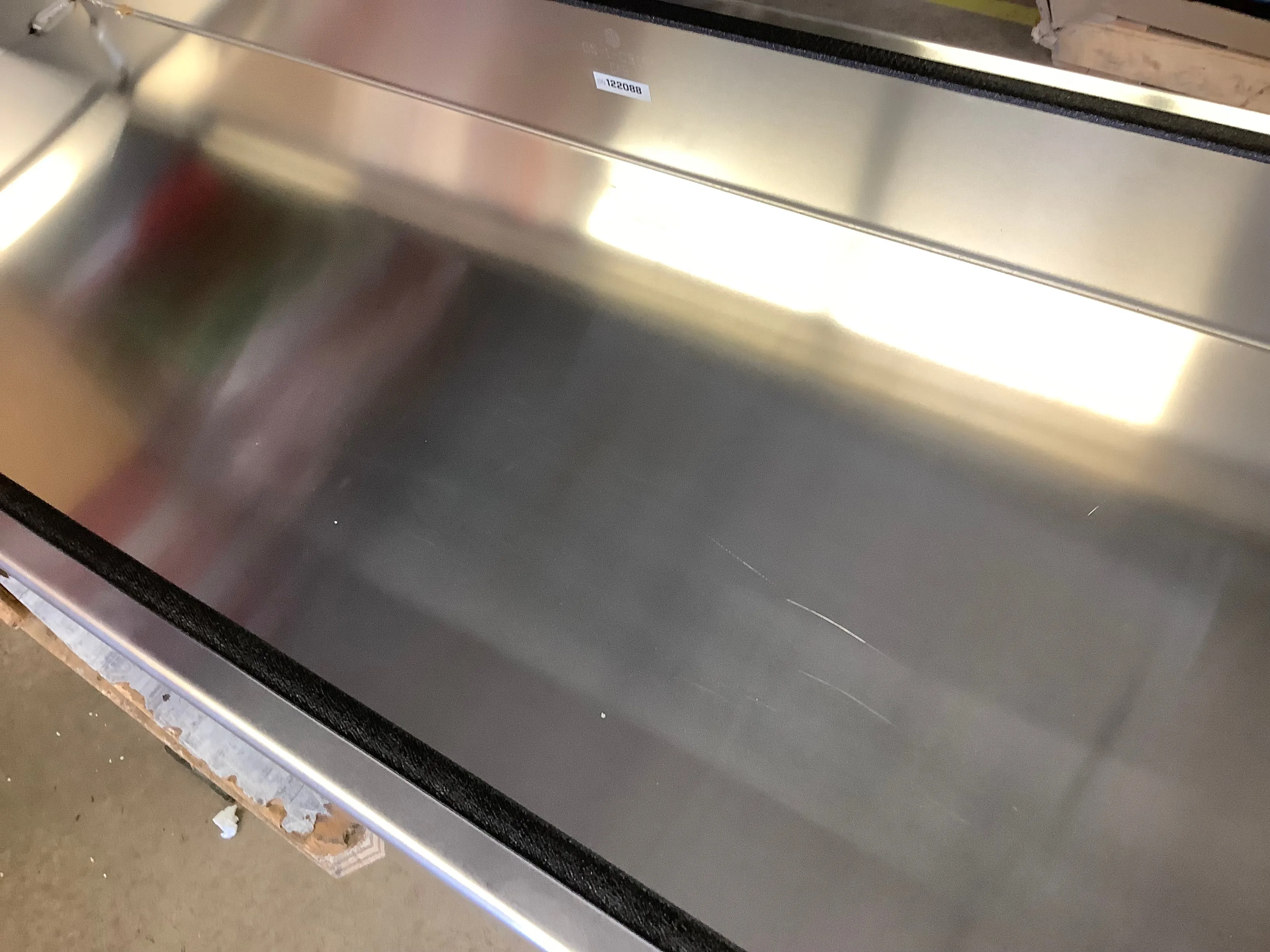 Outlet Cross Bin 8