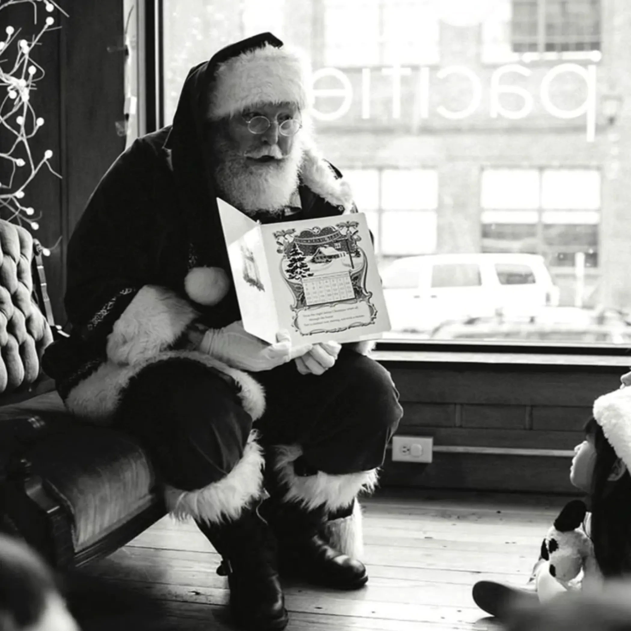 Storytime   Sit with Santa (no professional photos) - Pacifier North Loop (Limited Availability - 1 Ticket per Family) - 2024